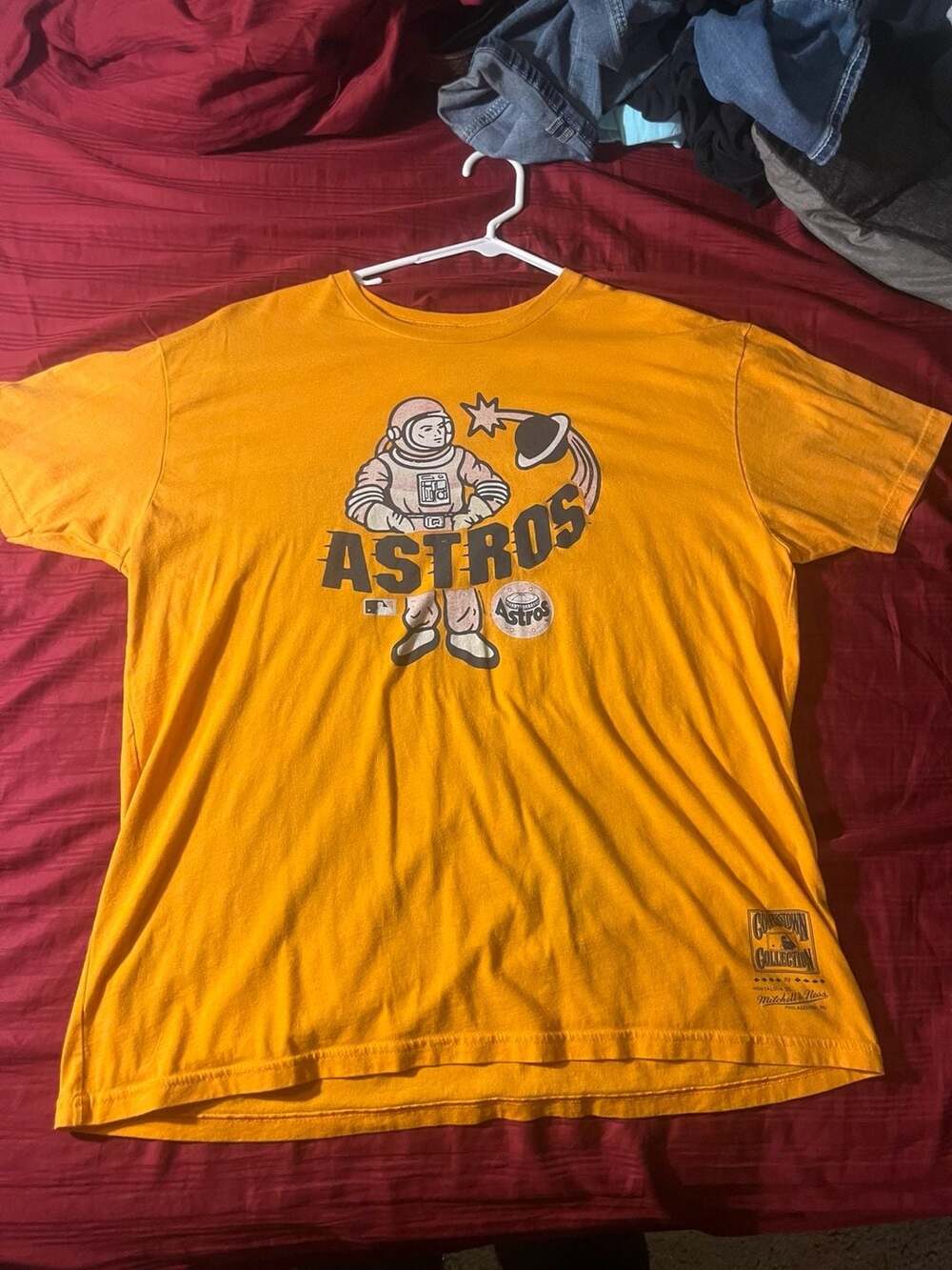 Mitchell & Ness Houston Astros Astronaut Graphic T-Shirt